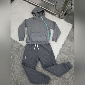 TUXY SUIT Comfort & Style Everywhere you go. Cotton Blend Jumpsuit. Size Medium